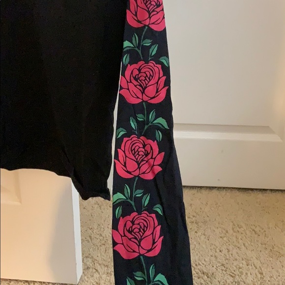 Hollister long sleeve - Picture 2 of 5